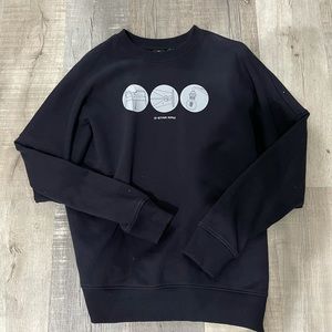 G star men’s sweatshirt.